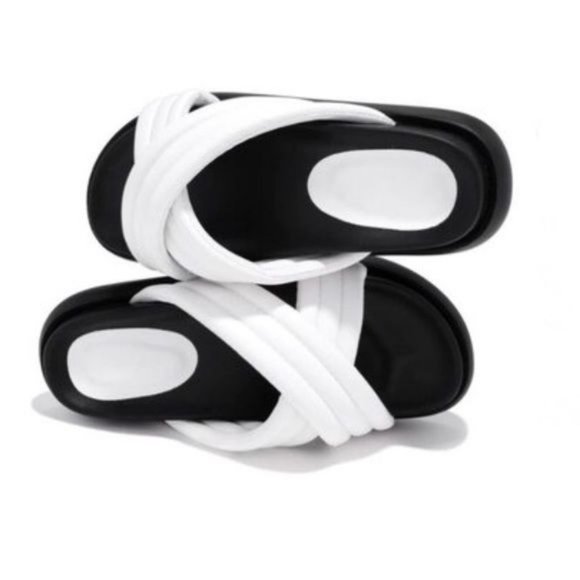 !! NEW !! Padded Criss Cross Platform Slide Sandals in White - Picture 2 of 7